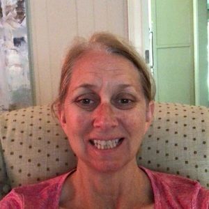 Meet your Posher, Carla